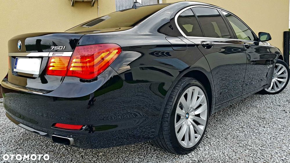 BMW Seria 7 750i - 3