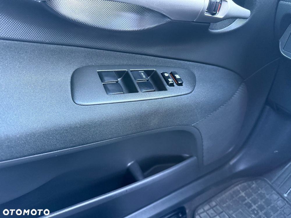 Toyota Auris 1.4 VVT-i Sol - 22
