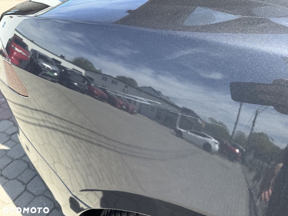 Tesla Model S - 17