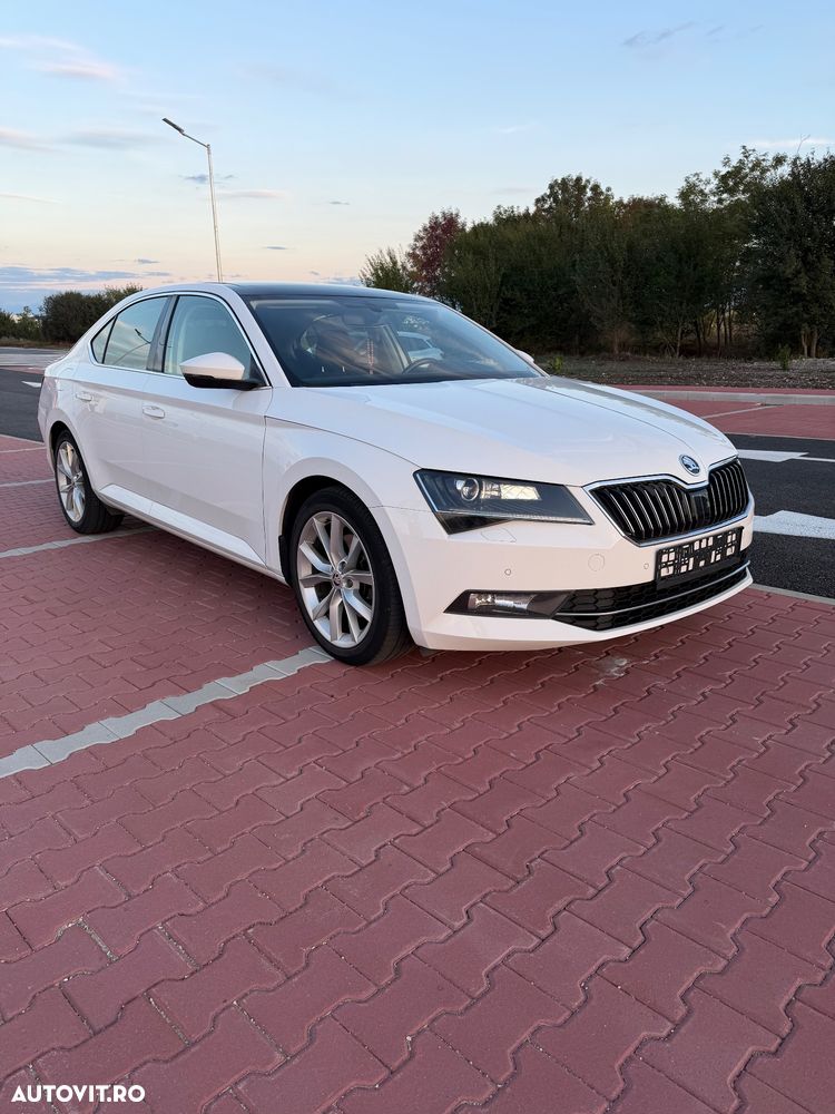 Skoda Superb 2.0 TSI DSG Style - 6