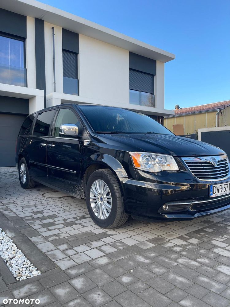 Lancia Voyager 3.6 Platinum - 3