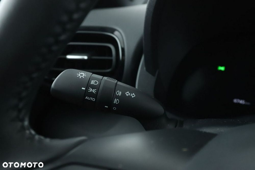Toyota Yaris Cross 130 1.5 VVT-i Team Deutschland - 23
