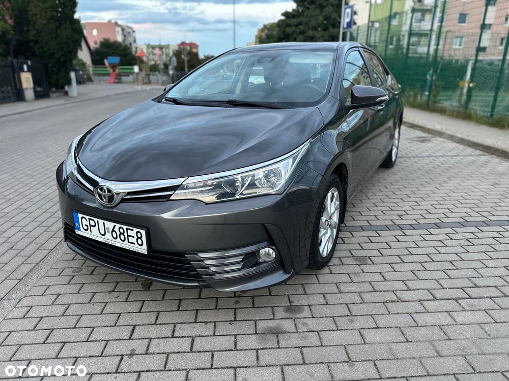 Toyota Corolla 1.6 Classic Plus - 1