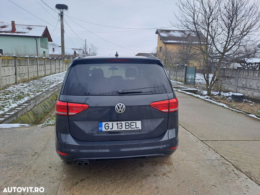 Volkswagen Touran - 3