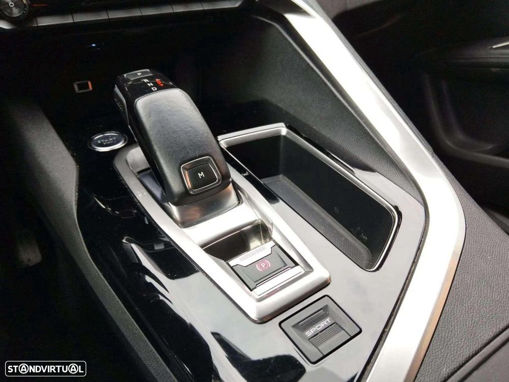 Peugeot 5008 1.5 BlueHDi Allure EAT8 - 15