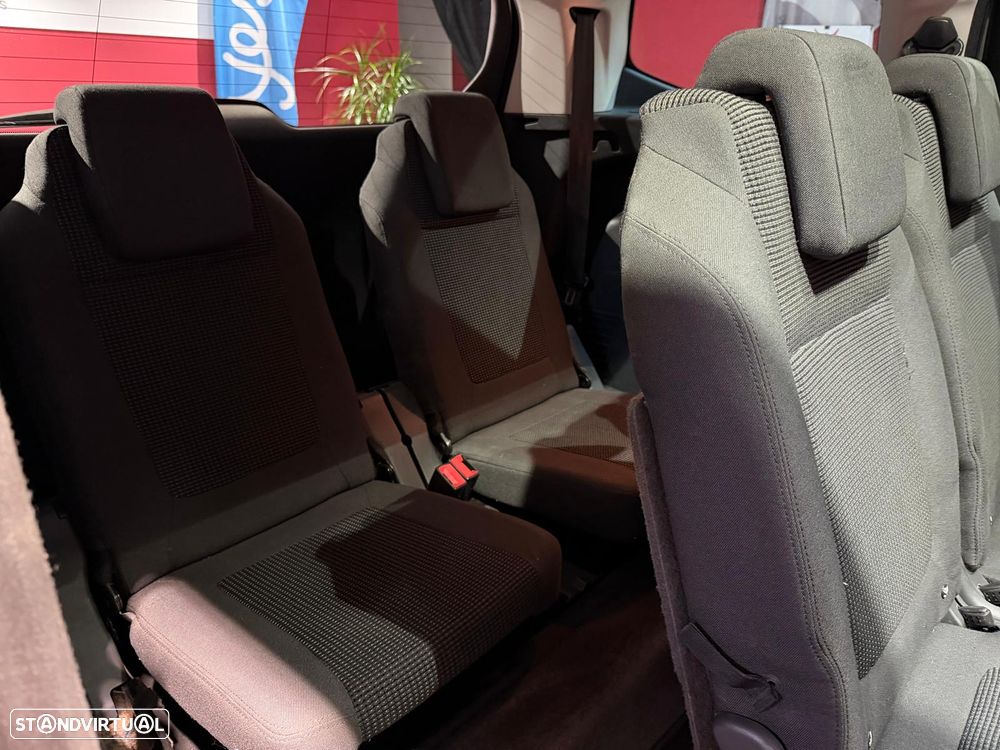 Peugeot 5008 1.6 HDi 7L Allure - 18