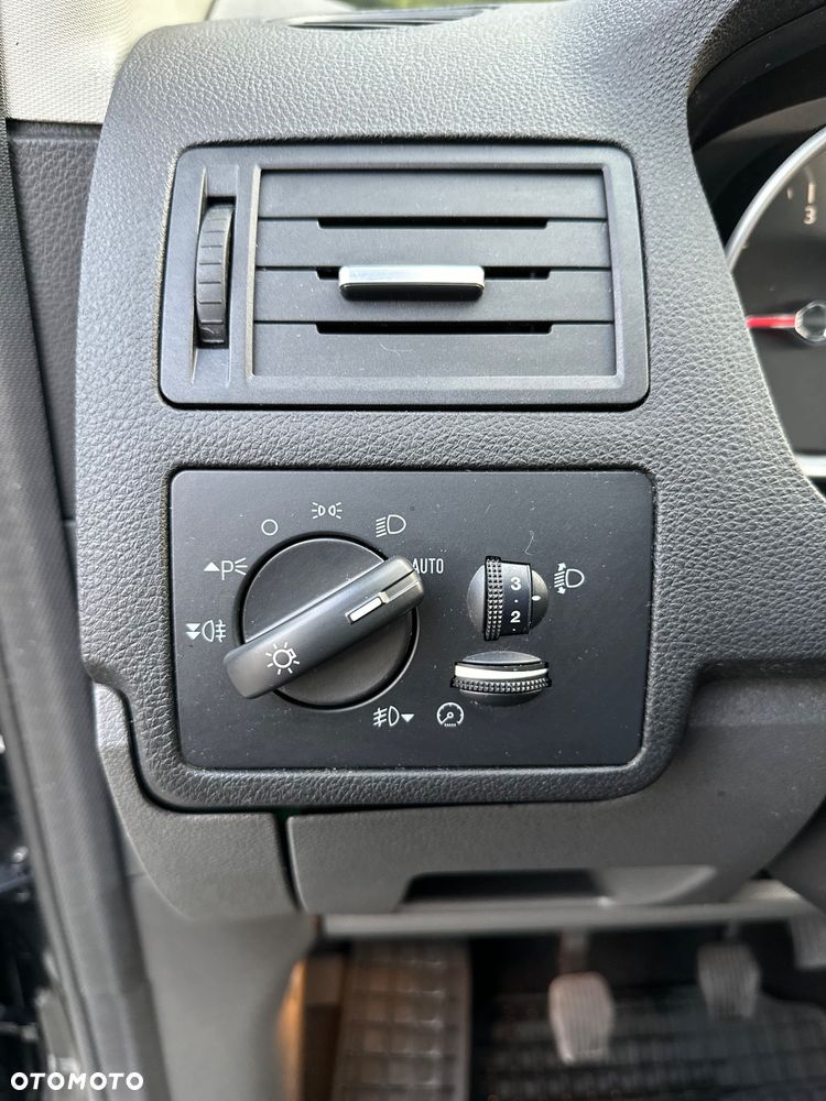 Ford Kuga 2.0 TDCi 4x4 Titanium - 26