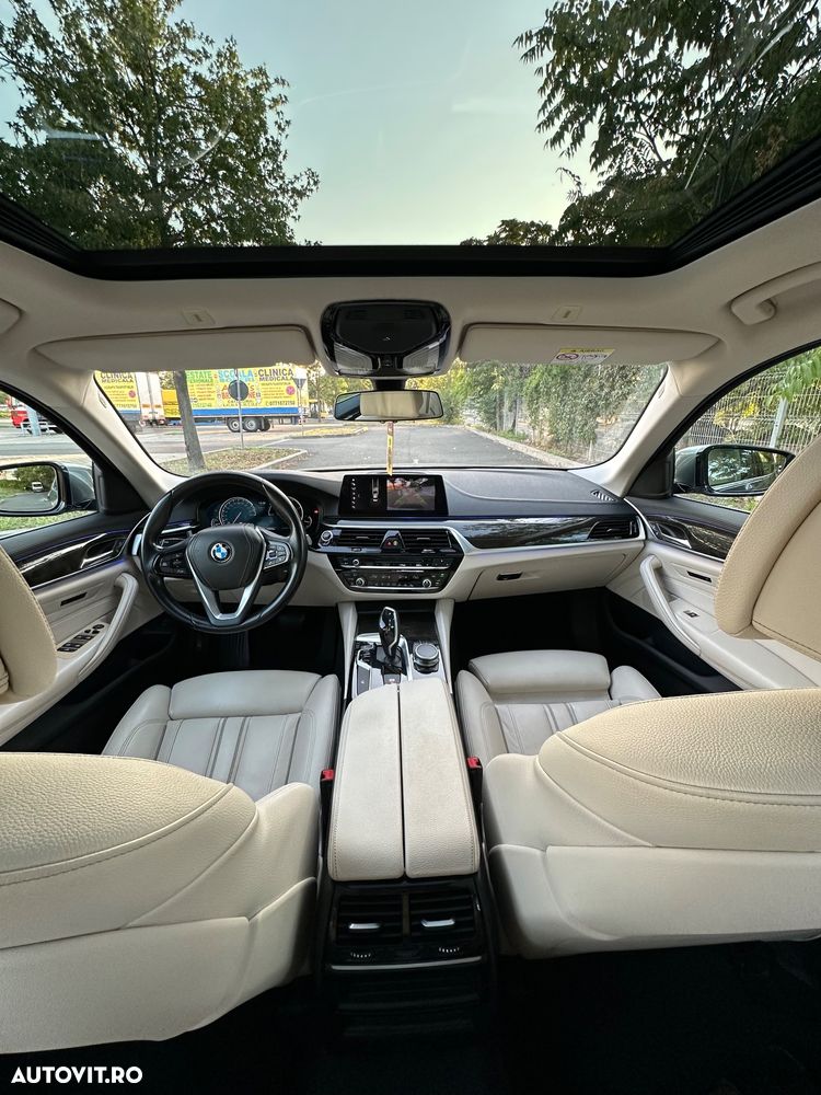 BMW Seria 5 520d xDrive Touring Aut. Luxury Line - 7