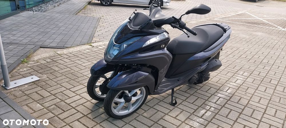 Yamaha Tricity - 1