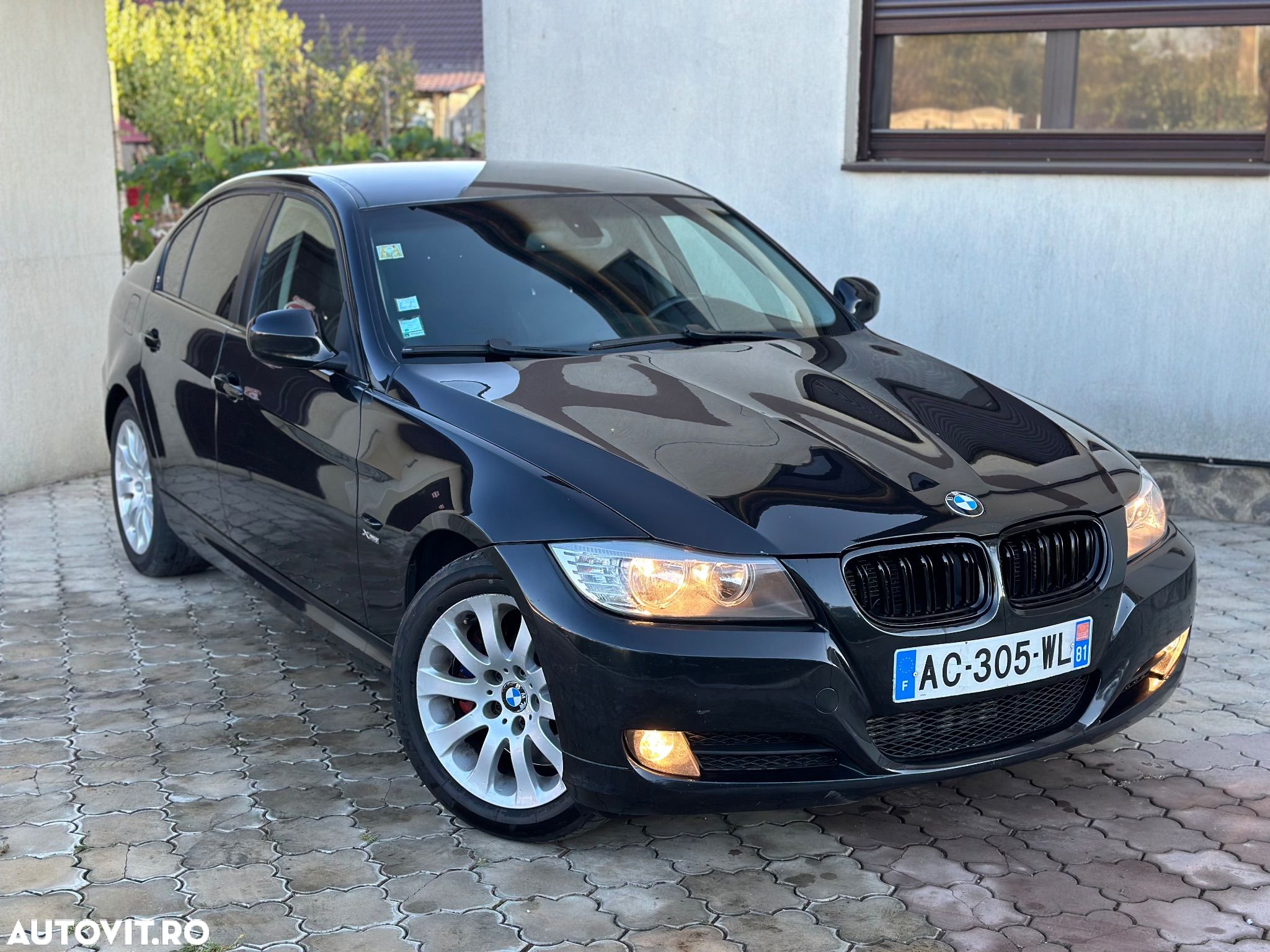 BMW Seria 3 330d xDrive DPF Touring Aut. Edition Exclusive - 1