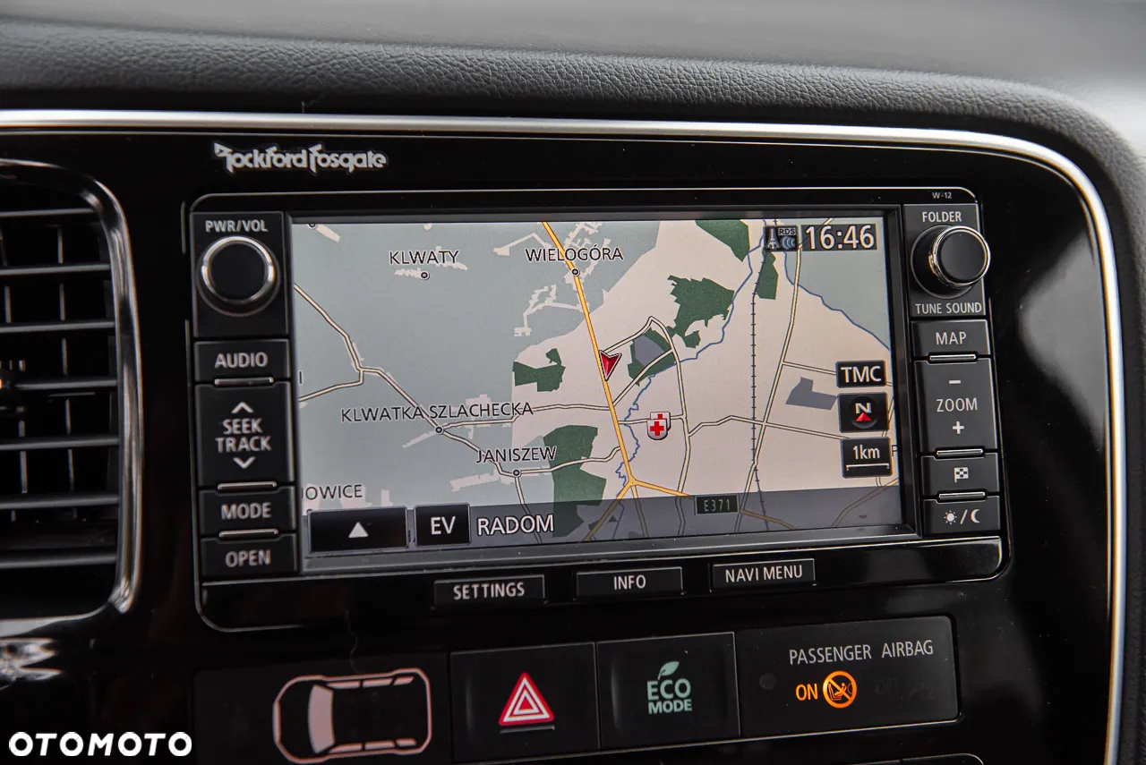 Mitsubishi Outlander 2.0 4WD Plug-In Hybrid Top - 18