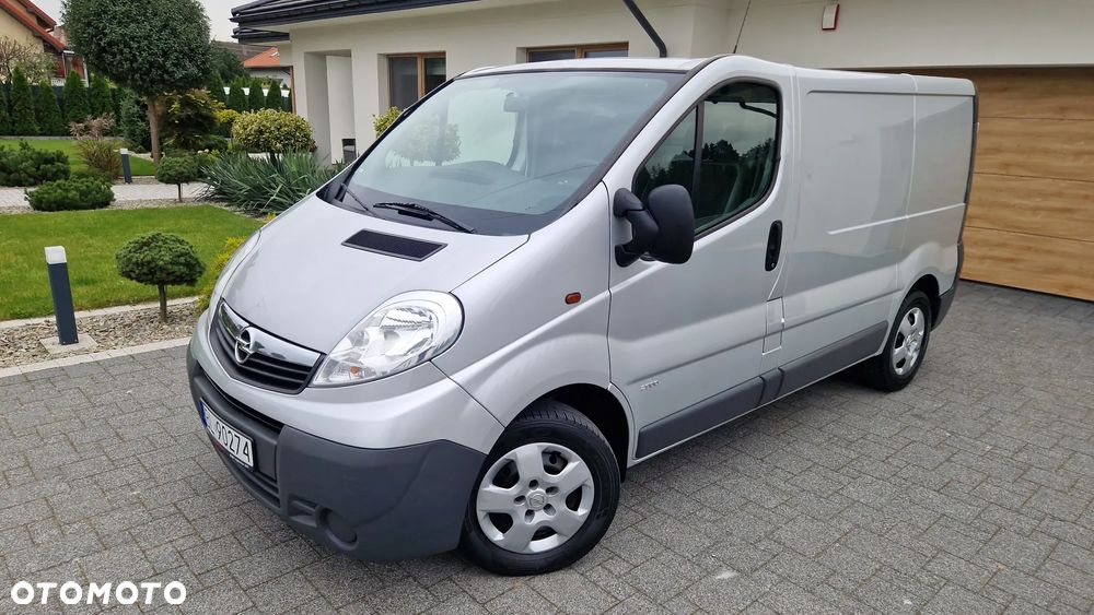 Opel Vivaro - 1
