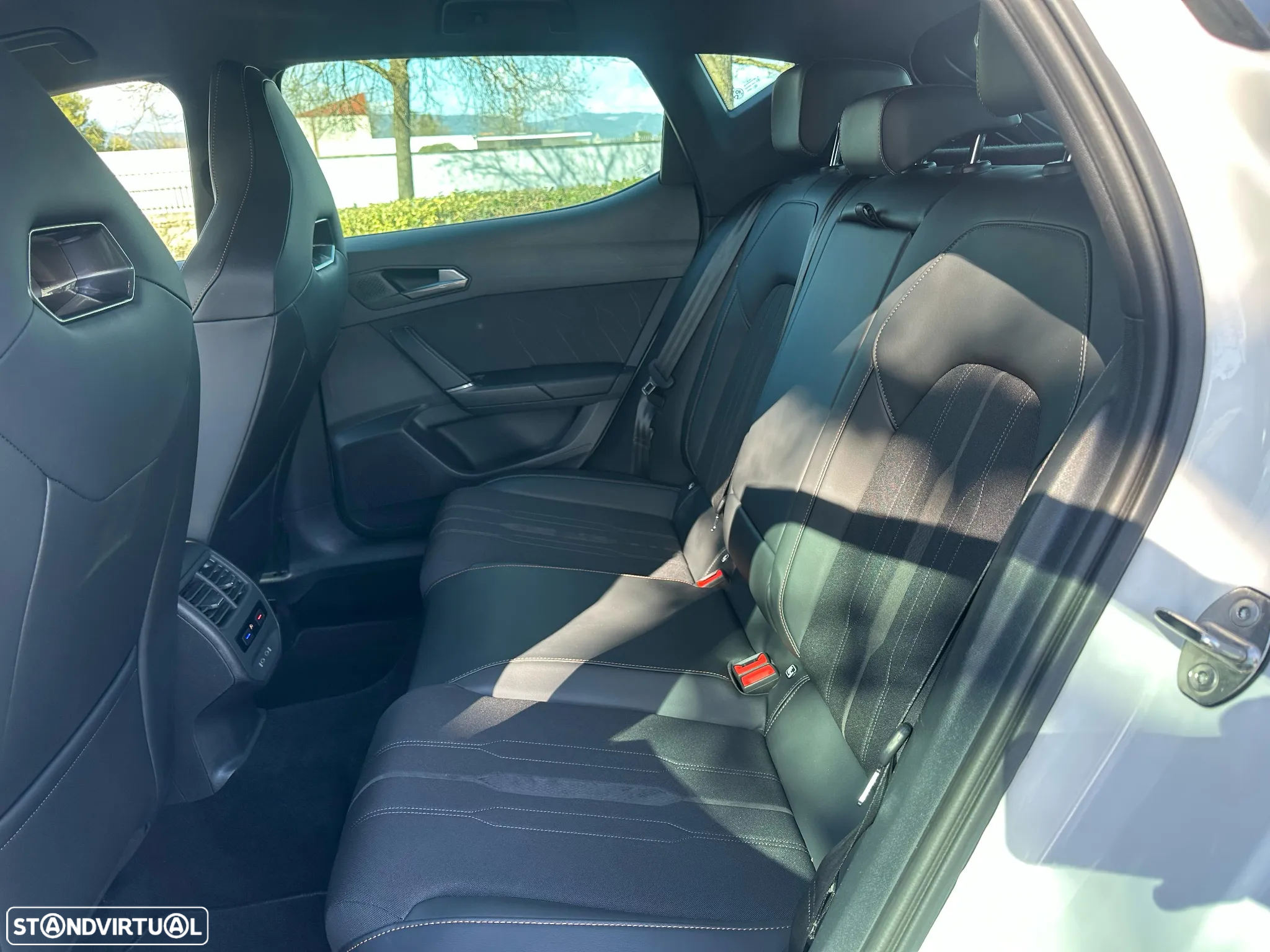Cupra Leon 1.4 e-Hybrid DSG - 27