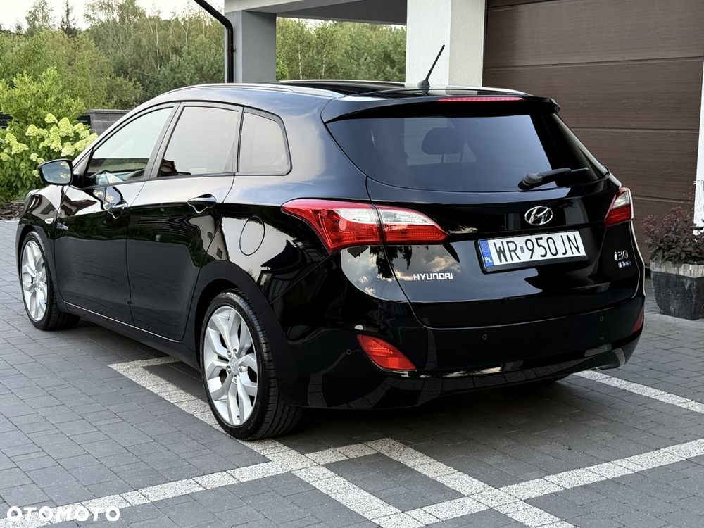 Hyundai i30 i30cw 1.6 Fifa World Cup Edition - 5