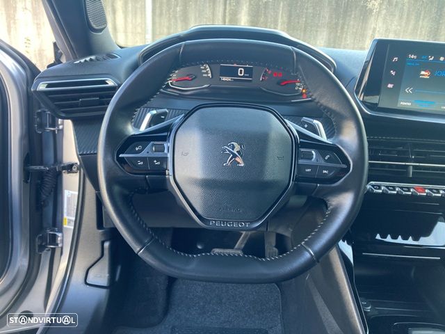 Peugeot 2008 BlueHDi 130 EAT8 Allure - 12
