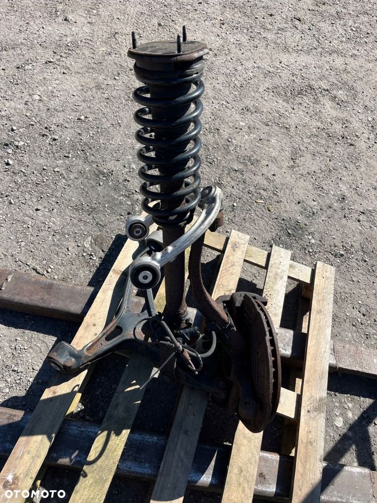 Kopyto mcperson zawieszenie wahacze piasta lewy przod ML W164 3.0 CDI V6 - 3