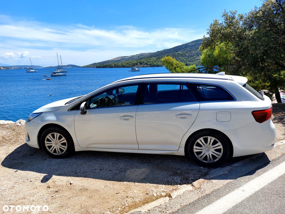 Toyota Avensis 1.8 Active - 2