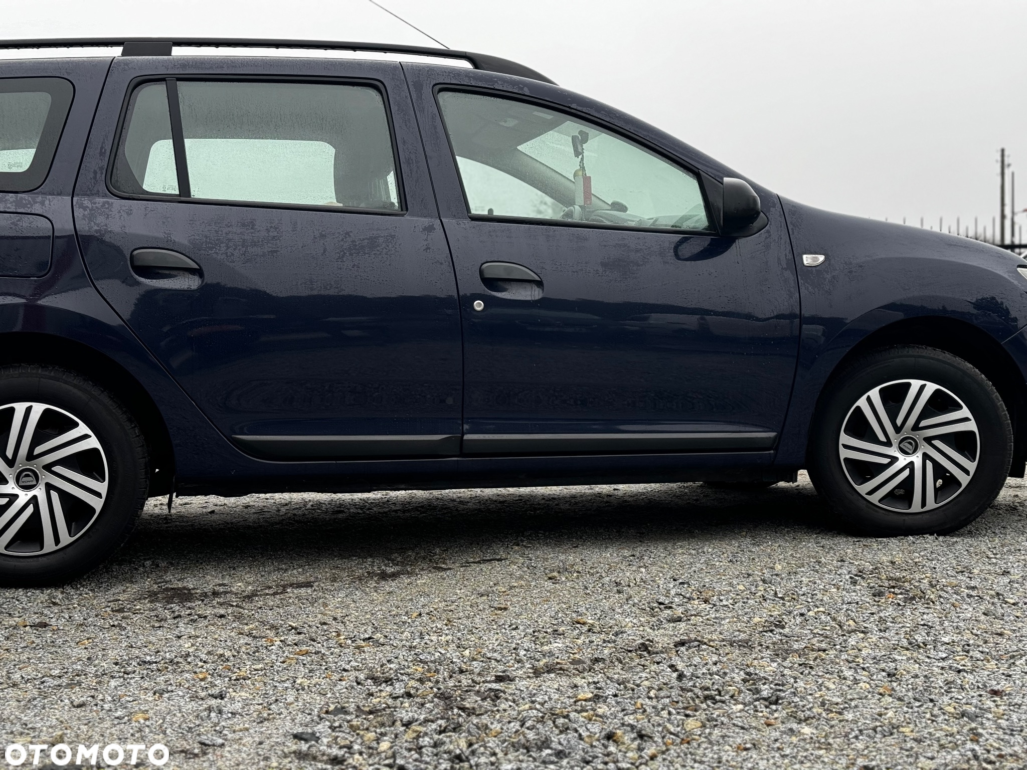 Dacia Logan MCV 1.2 16V 75 Ambiance - 9