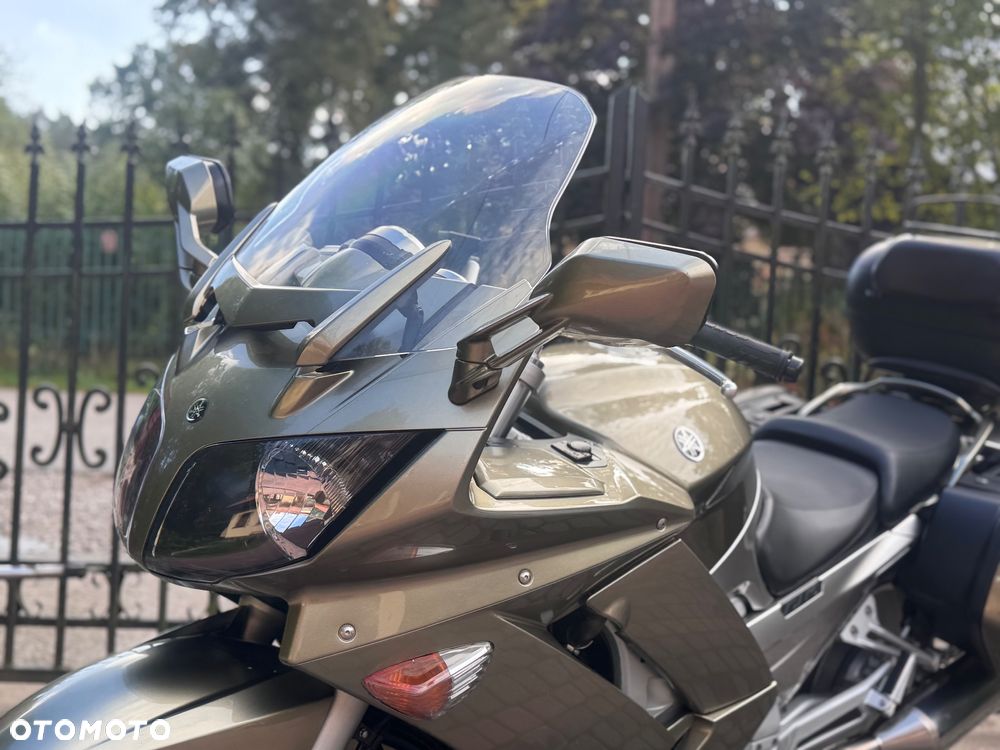 Yamaha FJR - 18
