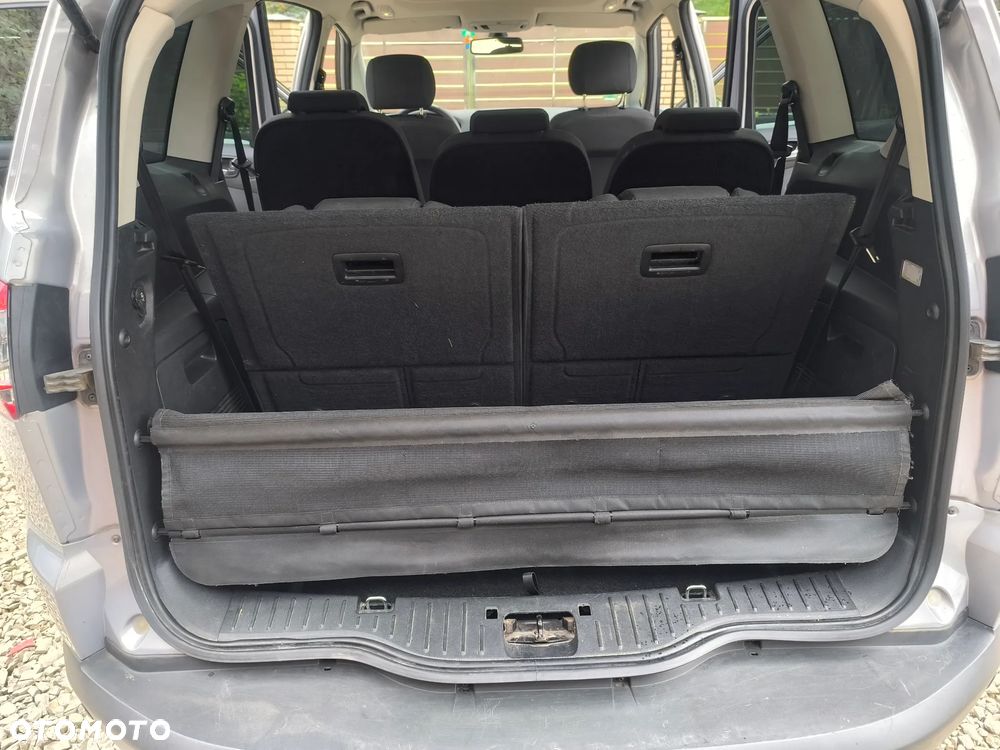 Ford S-Max - 16