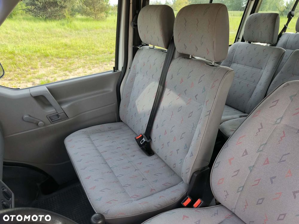 Volkswagen Transporter - 16