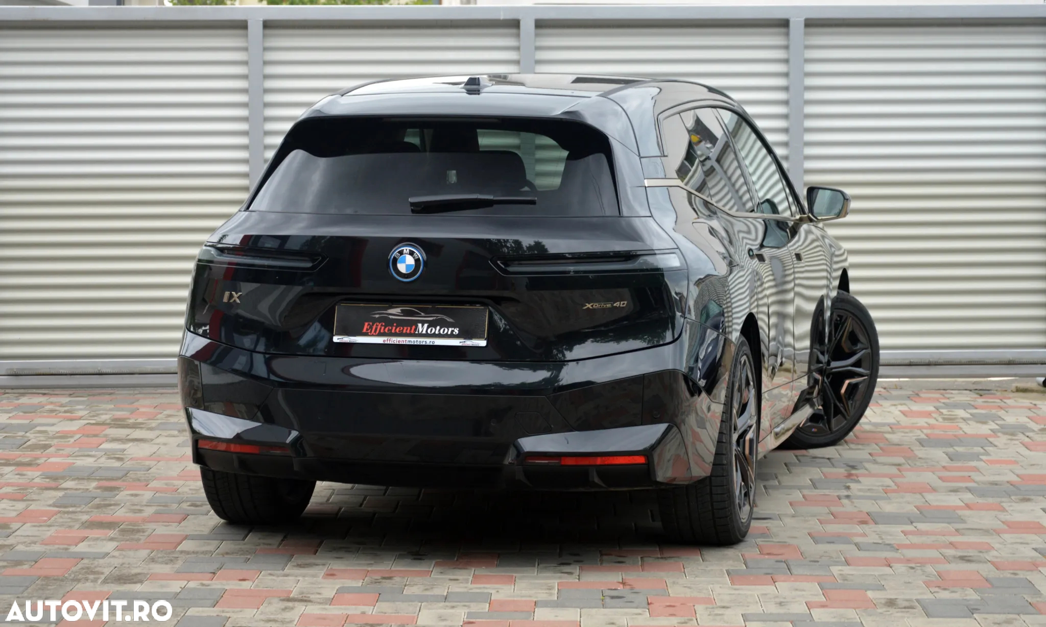 BMW iX xDrive40 - 16
