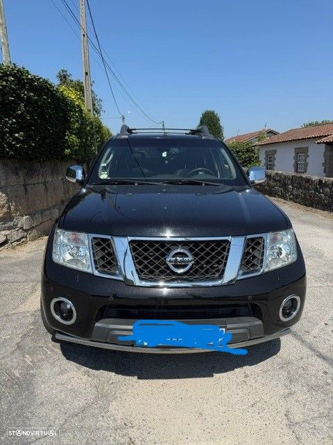 Nissan Navara 3.0 dCi V6 CD LE AT 4WD - 1