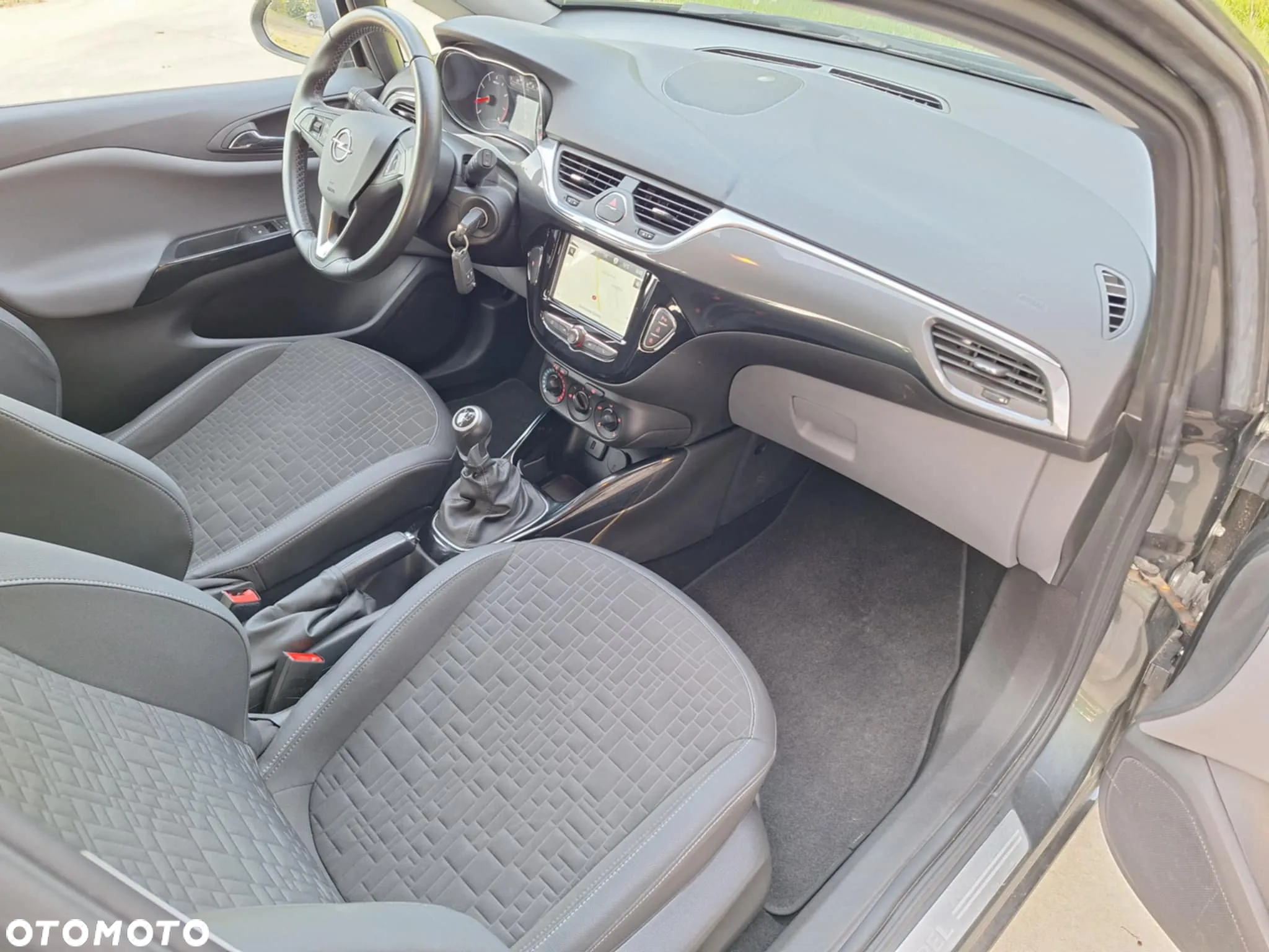 Opel Corsa 1.2 Cosmo - 14