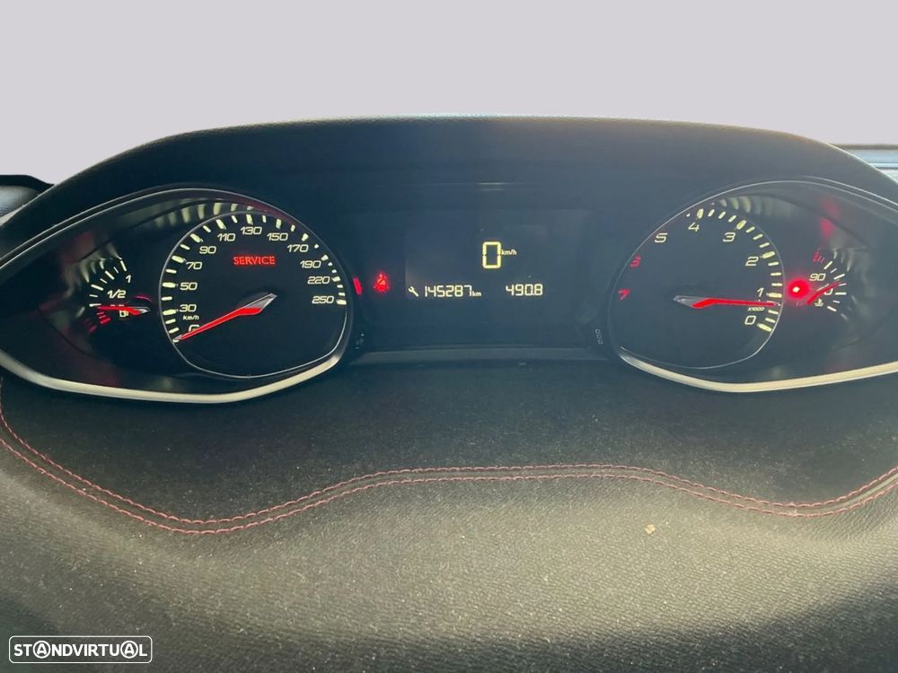 Peugeot 308 1.2 PureTech GT Line - 6