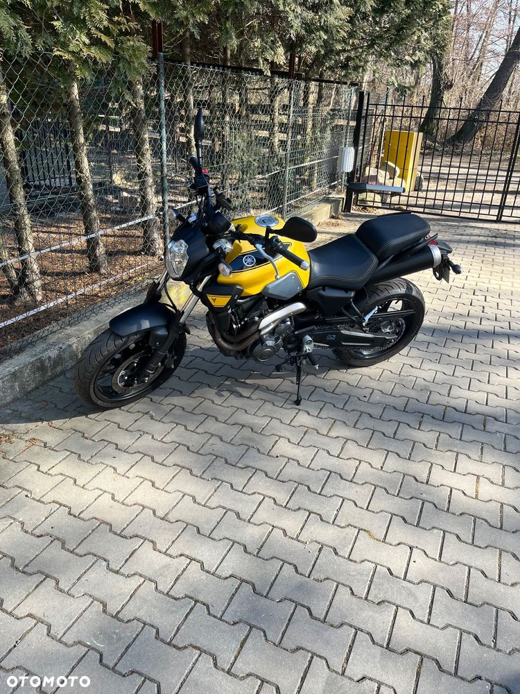 Yamaha MT - 2