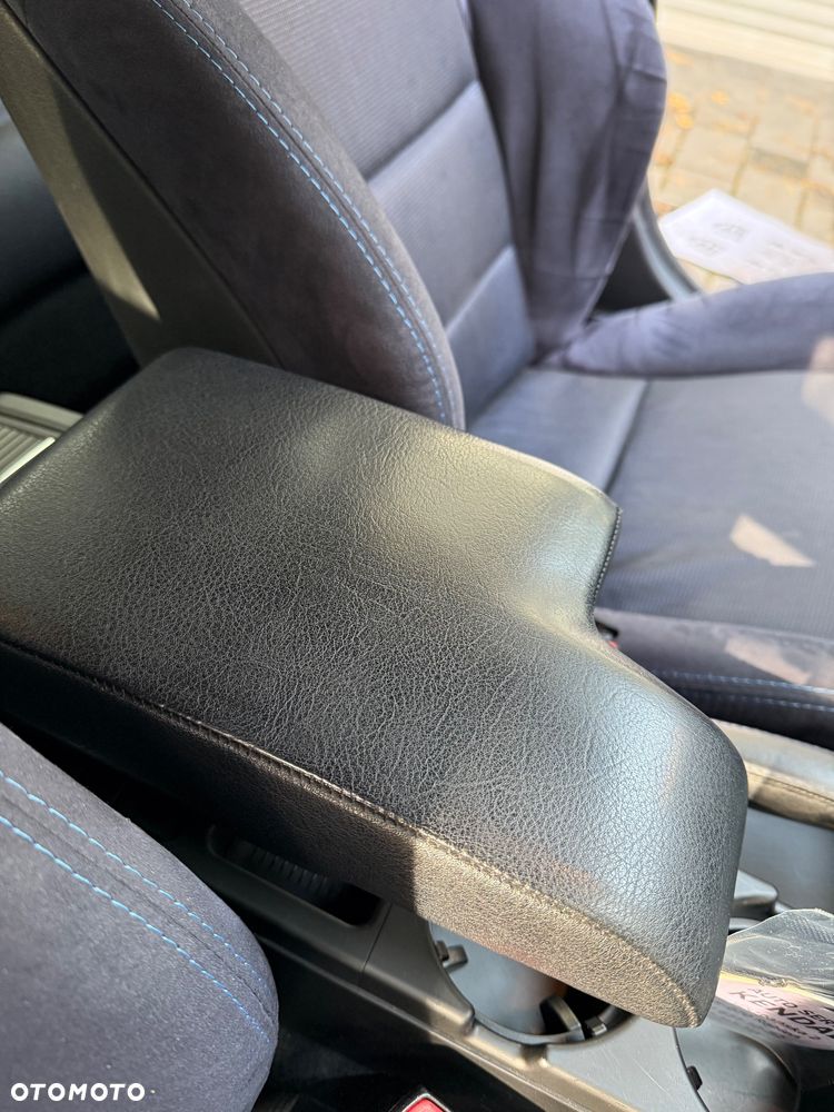 BMW Seria 3 318i - 21