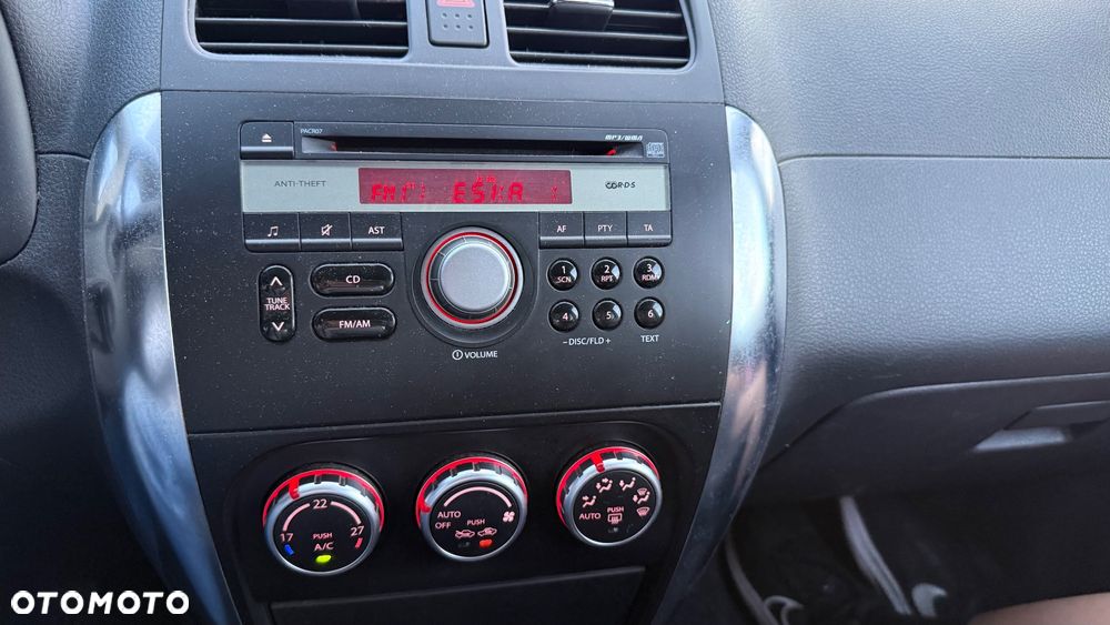 Suzuki SX4 1.6 GLX / Comfort - 18