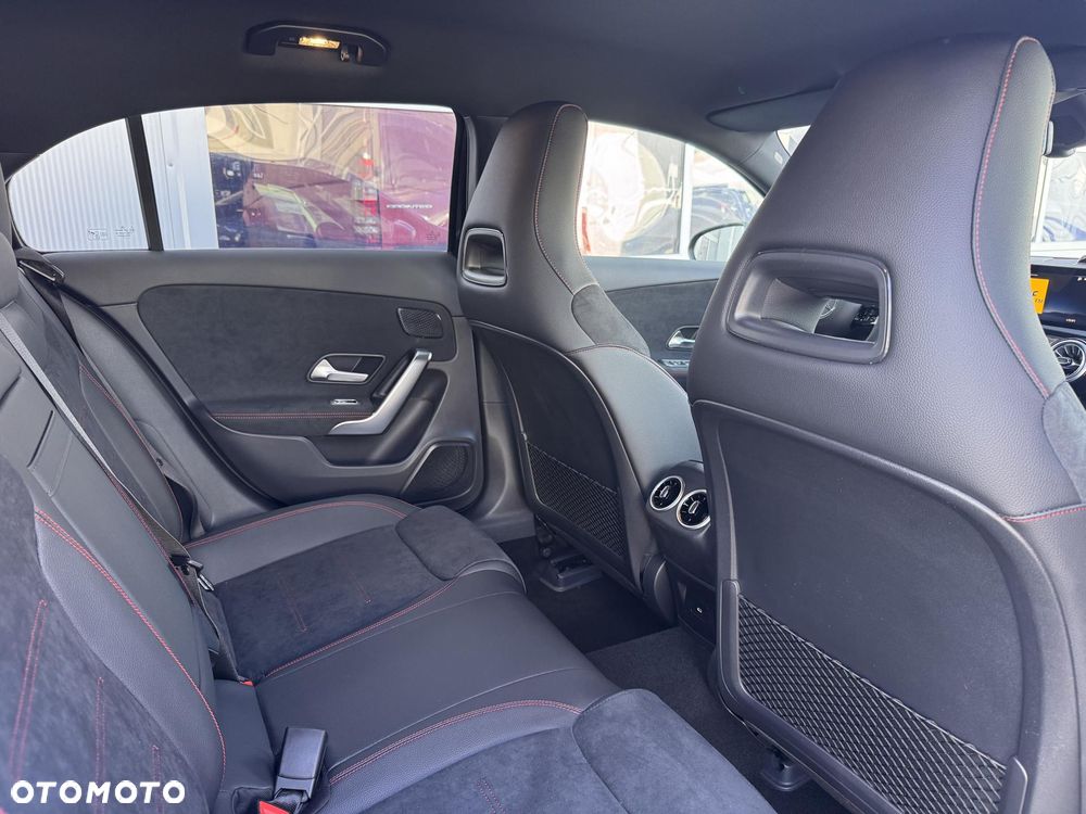 Mercedes-Benz Klasa A 220 7G-DCT AMG Line - 18