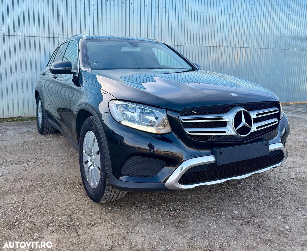 Mercedes-Benz GLC - 1