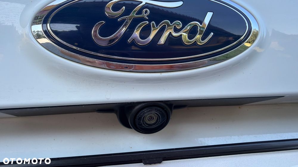 Ford Kuga 2.0 TDCi 2x4 Black & Silver - 11