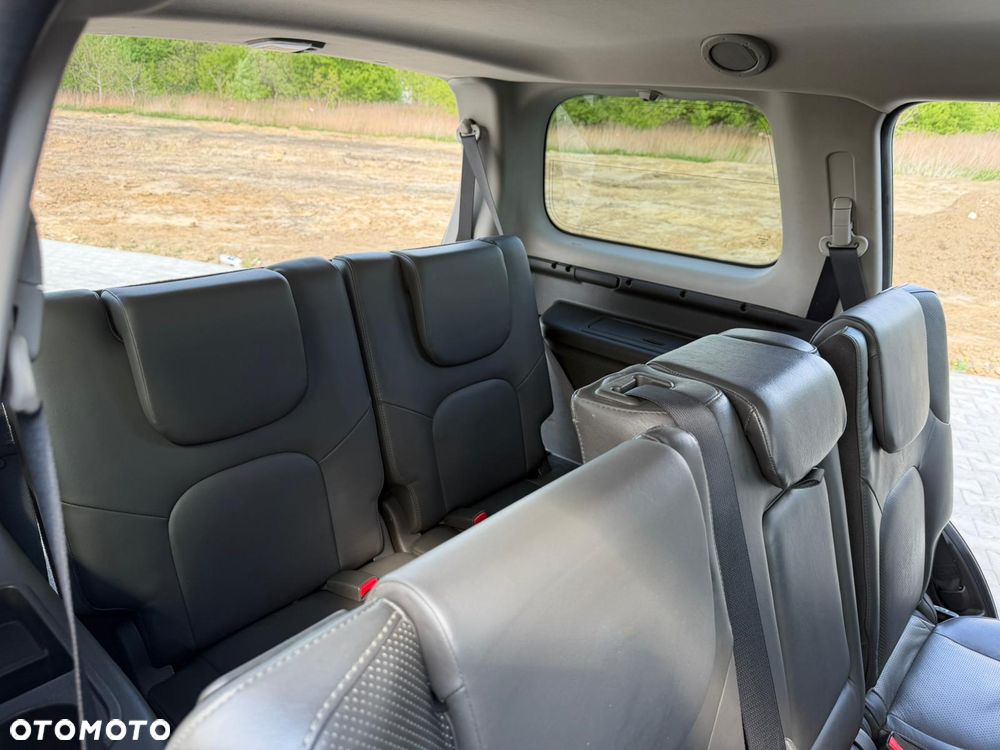 Nissan Pathfinder 2.5 D LE EU5 - 10