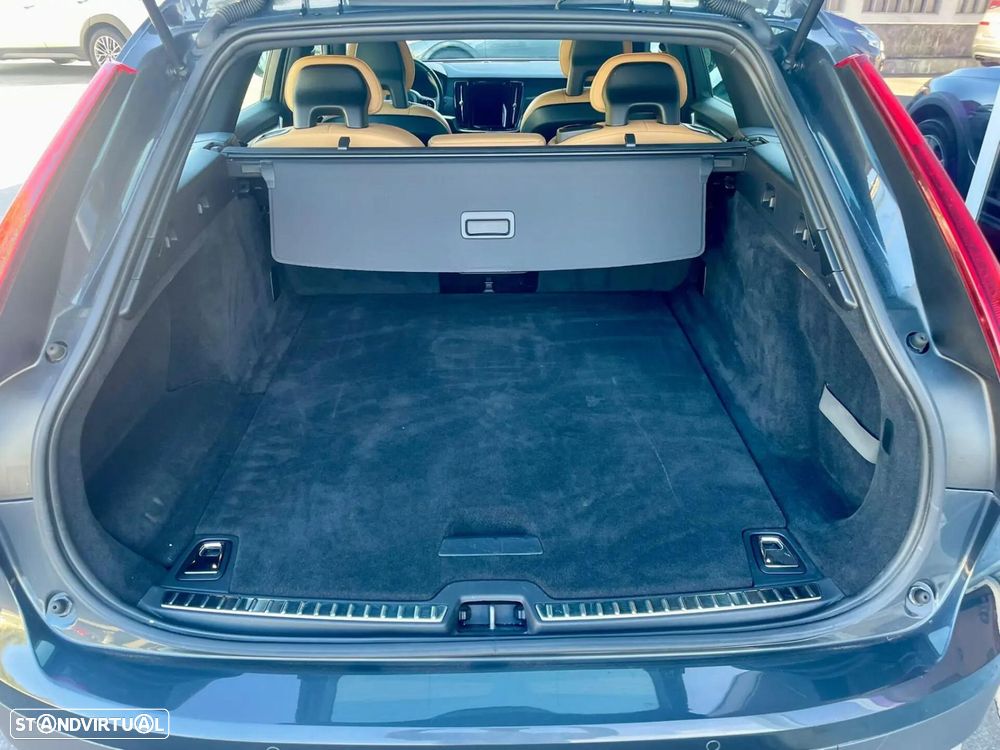 Volvo V90 Cross Country 2.0 D4 AWD - 12