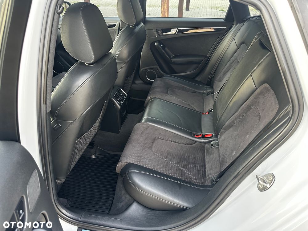 Audi A4 Limousine - 27