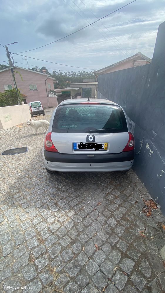 Renault Clio 1.5 dCi S - 2