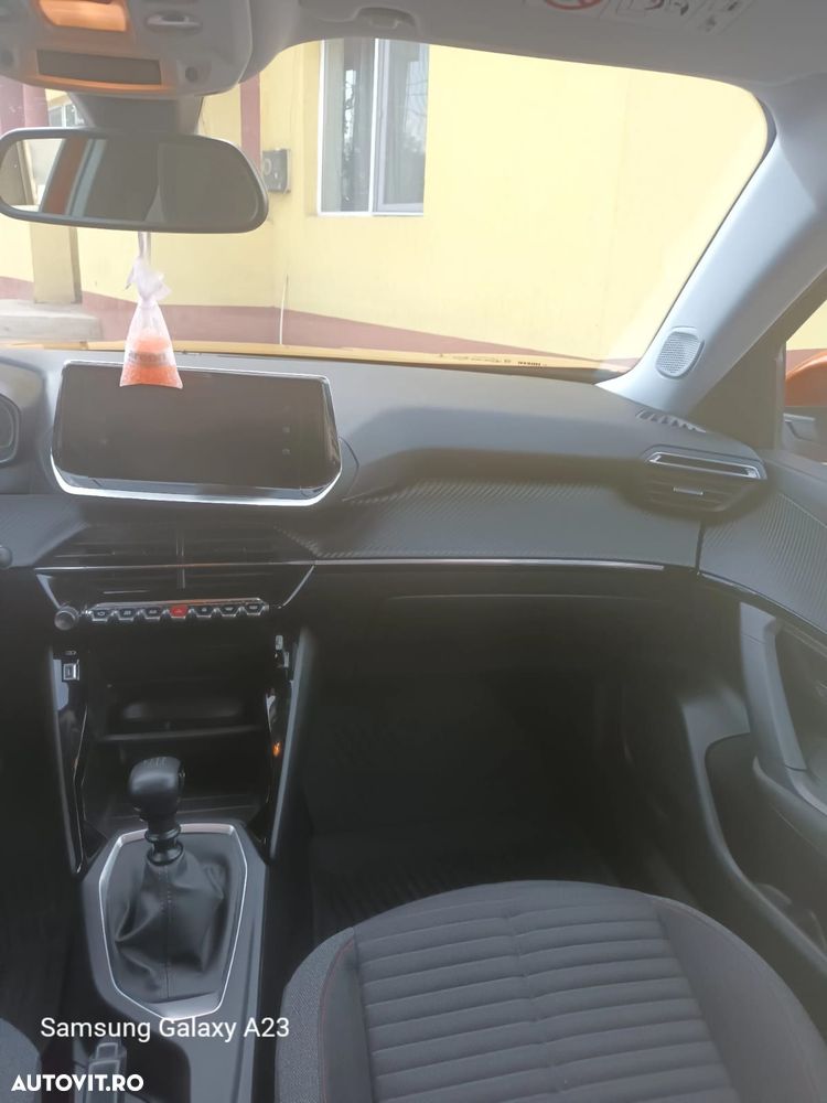 Peugeot 2008 1.2 PureTech Turbo S&S Active - 17