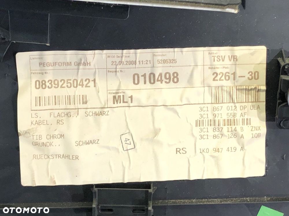 BOCZEK DRZWI PRAWY PRZÓD - 73.00 PLN - VW PASSAT B6 Variant (3C5) 2005 - 2011 1.9 TDI 77 kW [105 - 4