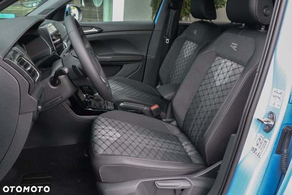 Volkswagen T-Cross - 12