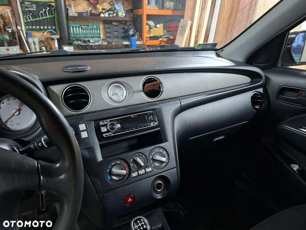 Mitsubishi Outlander 2.0 2WD Invite - 12