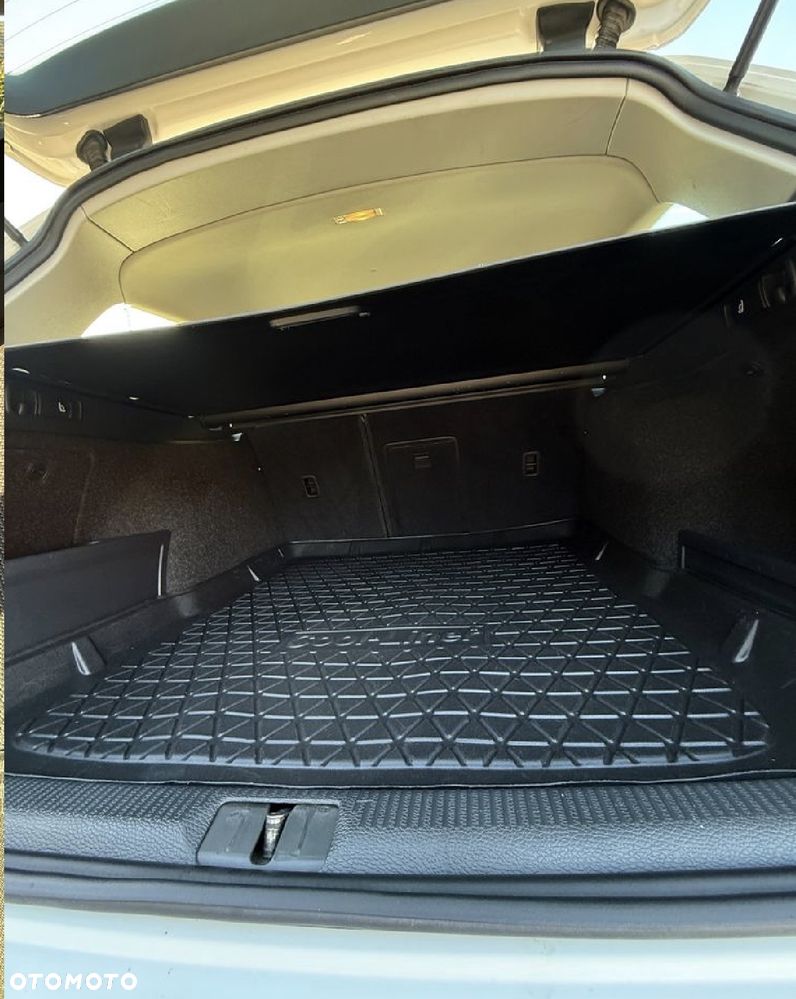Volkswagen Passat - 14