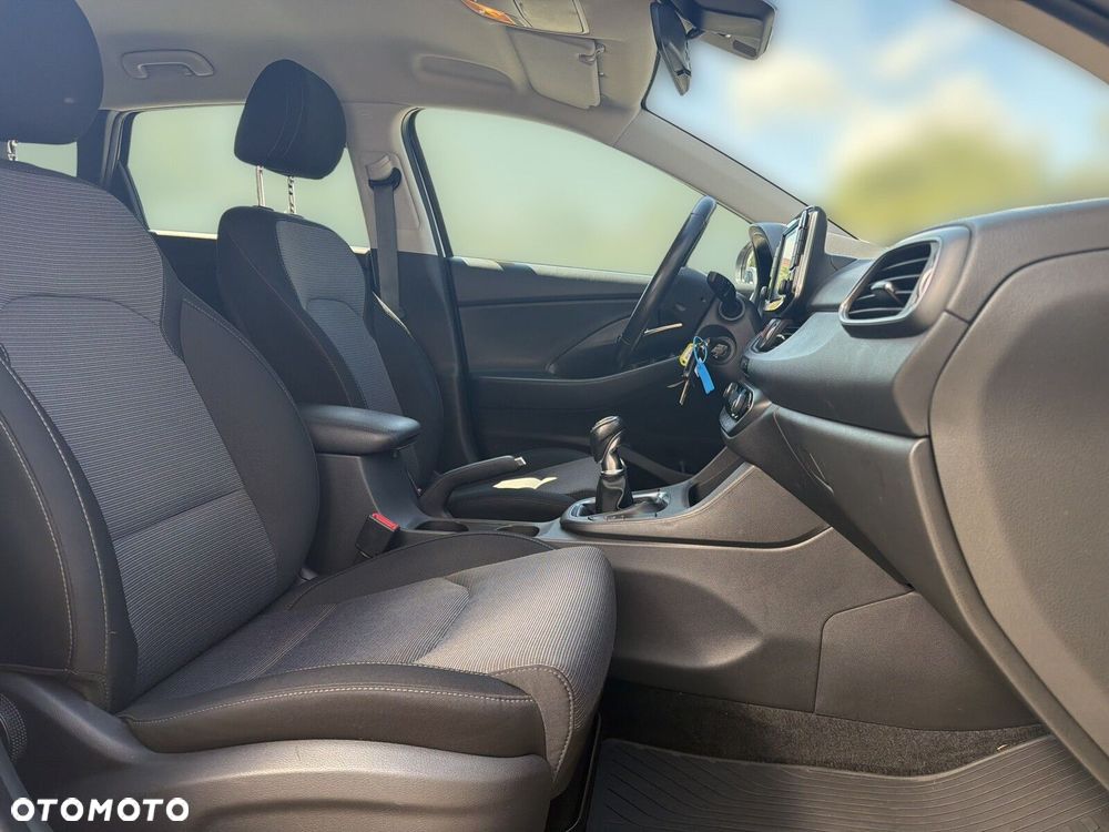Hyundai i30 - 18