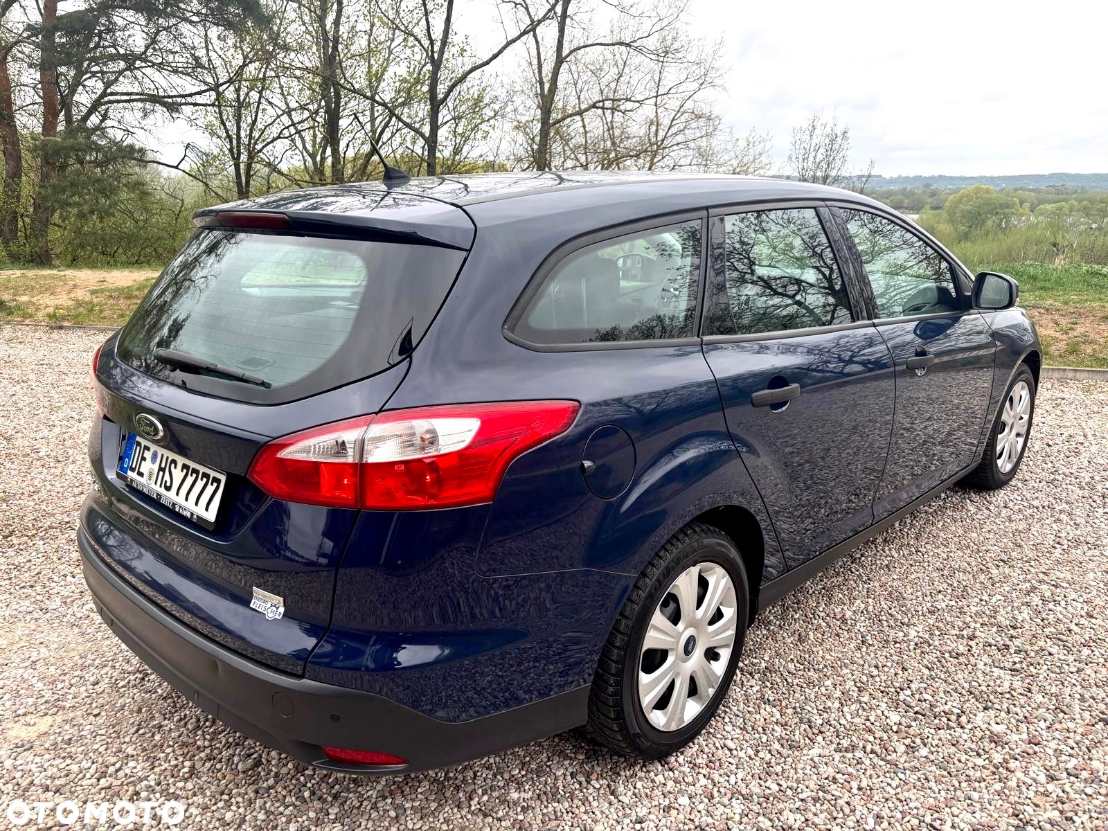 Ford Focus Turnier 1.0 EcoBoost Start-Stopp-System TREND - 11