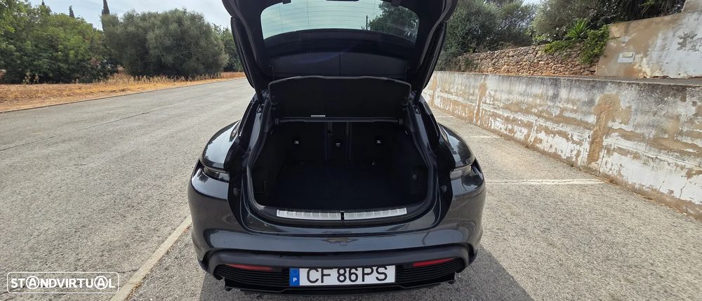 Porsche Taycan - 28