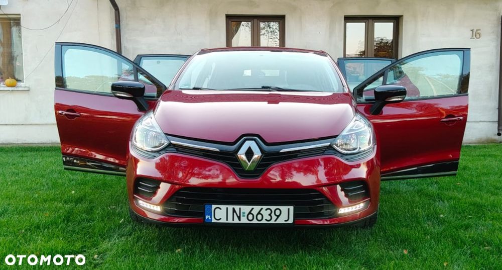 Renault Clio 1.2 16V 75 LIMITED - 16