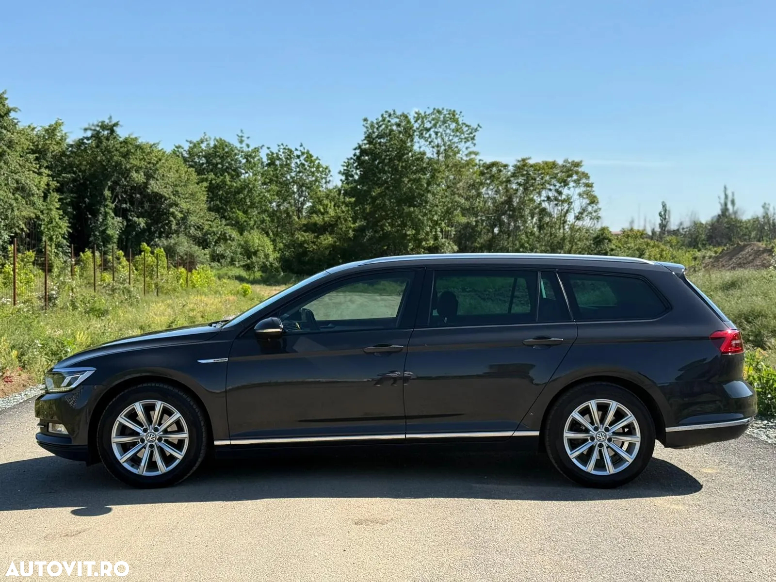 Volkswagen Passat Variant 2.0 TDI DSG 4Motion Highline - 8