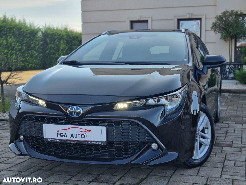 Toyota Corolla 1.8 Hybrid Touring Sports Business Edition - 1